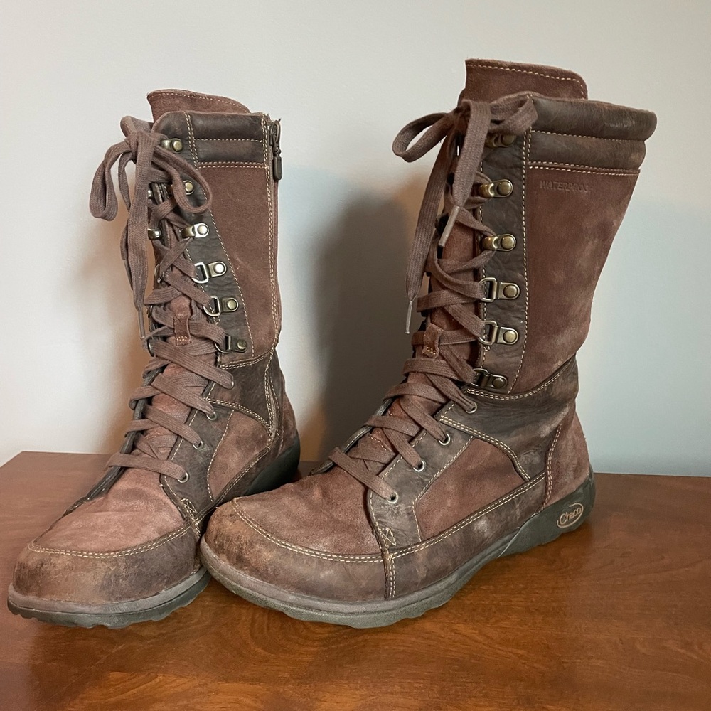 Chaco Women's Brown Lace-Up Boots (Lodge Waterproof Pinecone Brown)